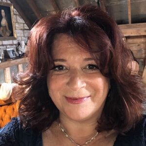 Meet your Posher, Tina